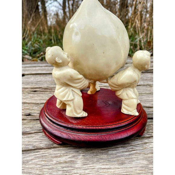 Vintage Asian China Resin Sculpture Boys Holding Longevity Peach - Picture 12 of 15